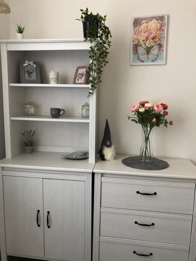 エゲルKatus Apartmanアパートメント エクステリア 写真