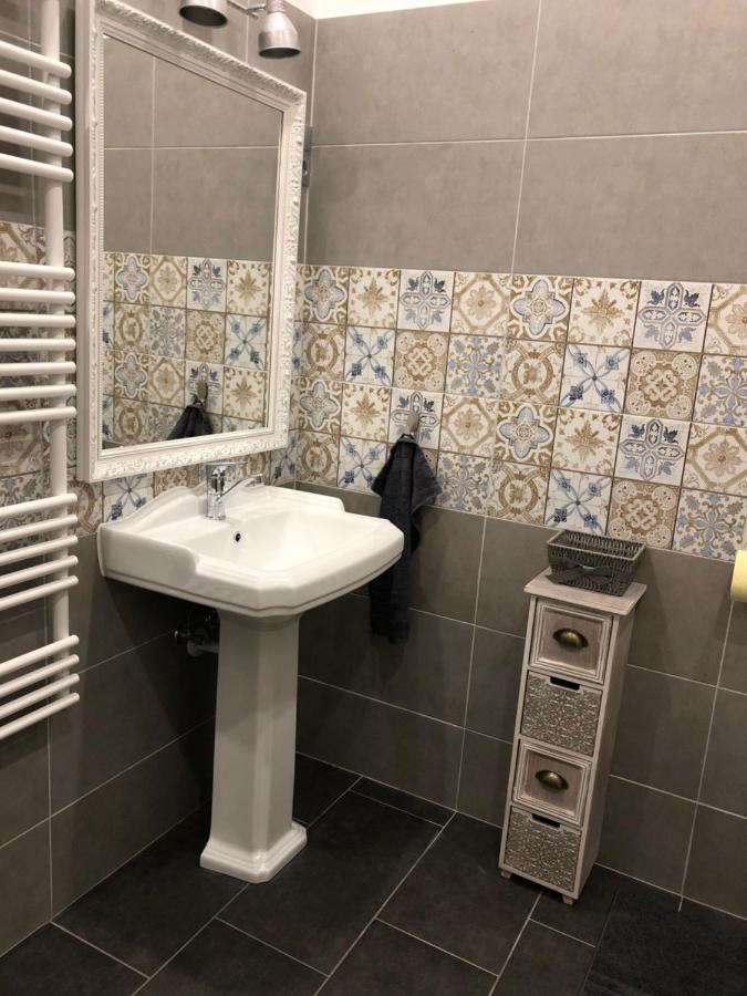 エゲルKatus Apartmanアパートメント エクステリア 写真