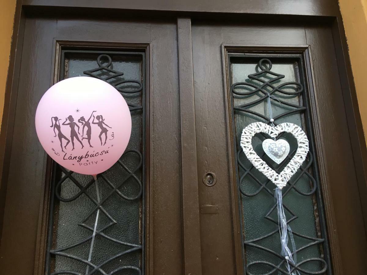 エゲルKatus Apartmanアパートメント エクステリア 写真